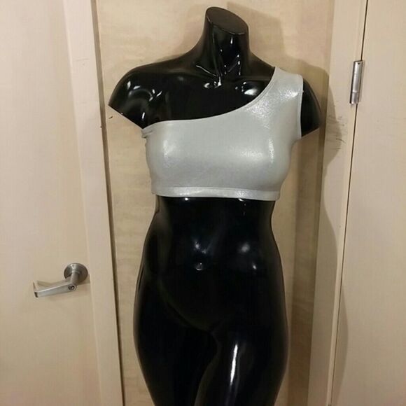 LADIES TOP  - Picture 1 of 2
